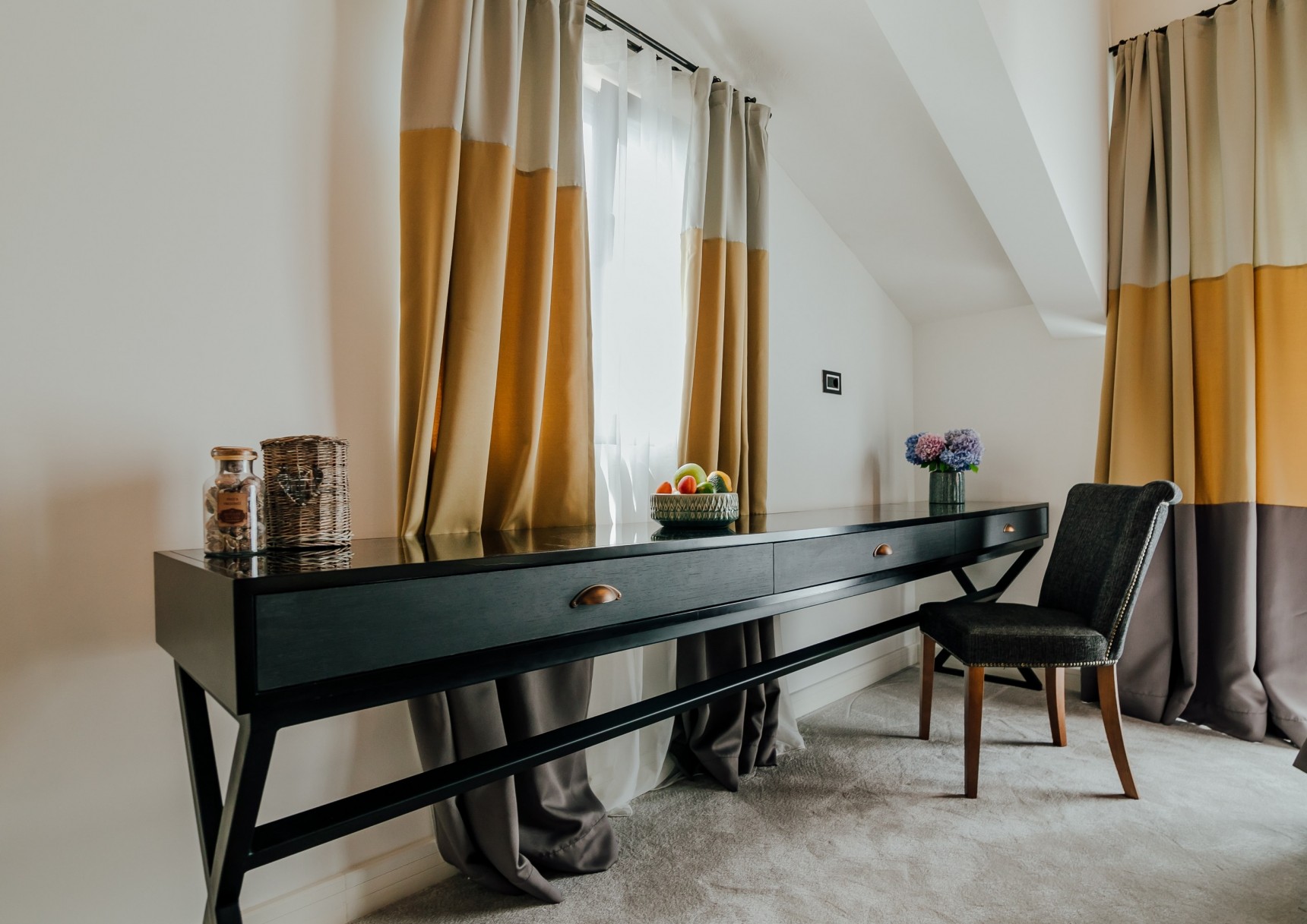 Gallery Double/twin room with balcony 4
