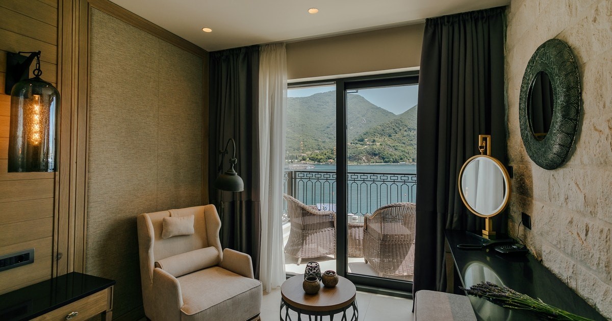Gallery Deluxe double room with balcony 8