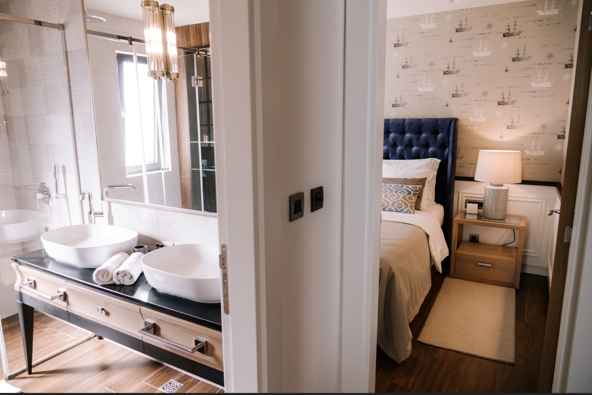 Gallery Deluxe dvosoban apartman sa balkonom 7